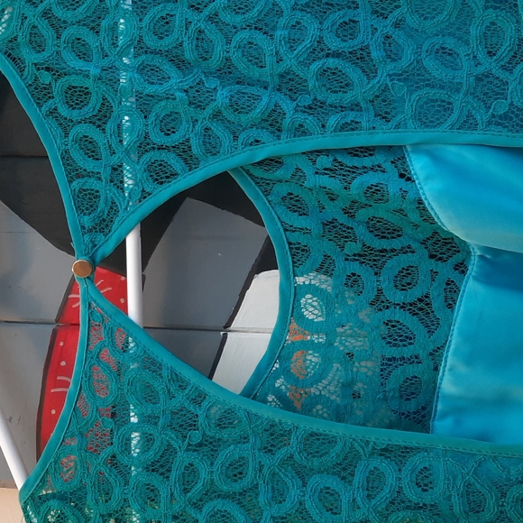 Teal LeChateau dress - Picture 3 of 4